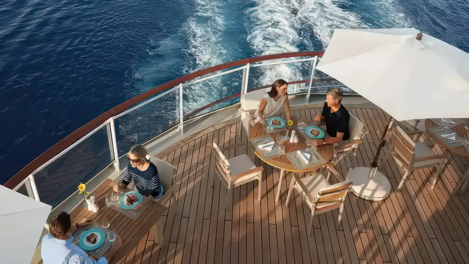 Hapag Lloyd yacht club