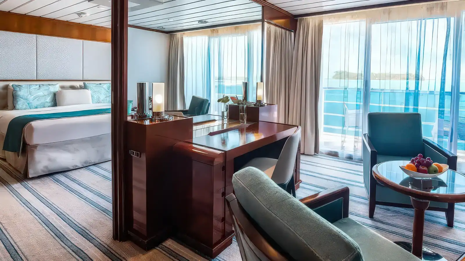 A spacious owner’s suite aboard the m/s Paul Gauguin