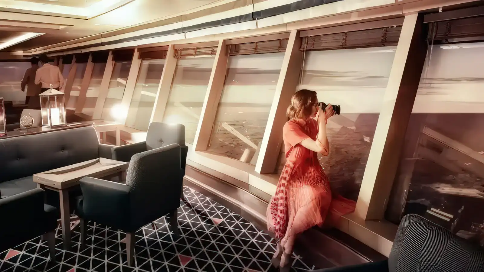 A Silversea lookout lounge overlooking the sea