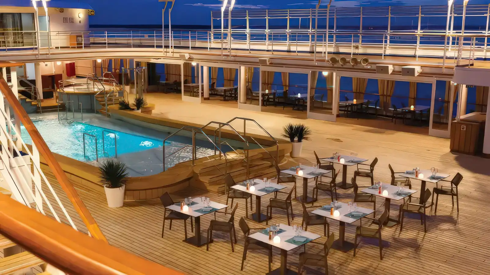 Silversea open-air restaurant and pool bar